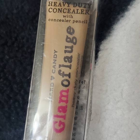 Hard Candy Other - - Hard candy concealer